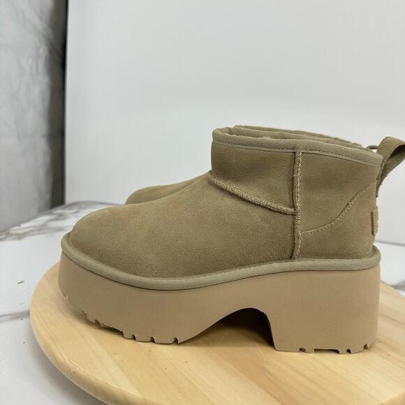 UGG Classic Ultra Mini New Heights Boots Chestnut Womens Size 10 Platform - Picture 2 of 11